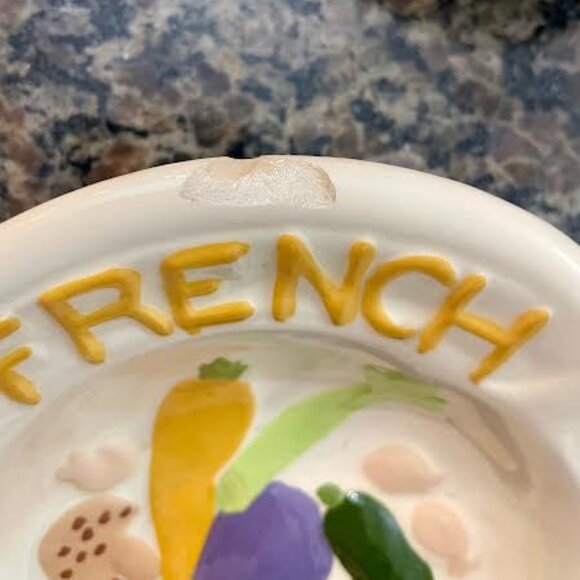 Set of 4 Salad Bowls w/French, Russian, Italian Salad Words, Veggie Center - Picture 11 of 11